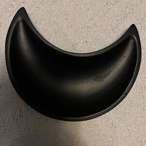 Black Crescent Shaped Decorative Dish